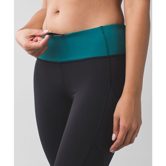 Lululemon Speed Tight IV *Lights Out - Picture 2 of 13